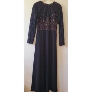 Tadashi Shoji Size 4 Black Lace Gown Long Sleeve Round Neck Nude Top Solid Skirt